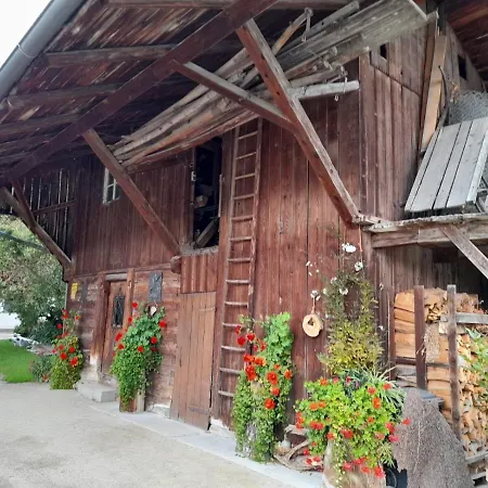 Klauserhof 公寓 *